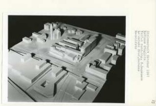 Rathaus, Berlin-Steglitz (Diplomarbeit bei Bernhard Hermkes): Modellfoto