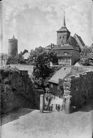 Bautzen. Alte Wasserkunst und Michaeliskirche. Blick von der Kronprinzenbrücke