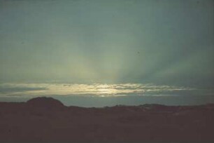 Reisefotos. Landschaft bei untergehender Sonne