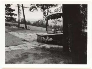 Garten von Bauer, Rhode: Terrasse mit Gartenmöbeln
