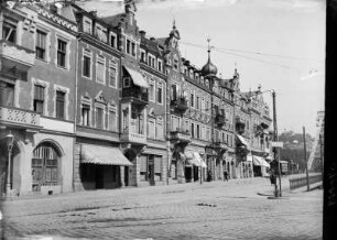 Dresden-Blasewitz. Schillerplatz. Straßenszene, Blick Richtung Blaues Wunder