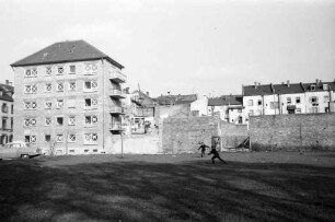 Ungünstige Wohn- und Gewerbeverhältnisse in der Südstadt.