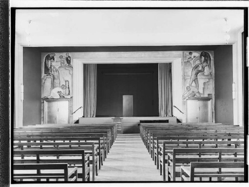 Schule Schaudinnsweg [Heute: Schule Fraenkelstraße] (Hamburg-Barmbek): Bühne der Aula : SchumacherWV Nr. 295