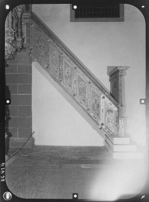 Erfurt-Altstadt. Kaufmannskirche St. Gregor (Baubeginn 1291, Wiederherstellung bis 1952). Treppe zur Kanzel (Nordseite)