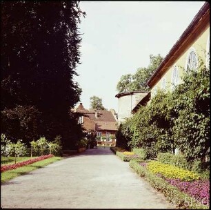 Potsdam, Neuer Garten, Orangerie Südseite, im Hintergrund Damenhaus.