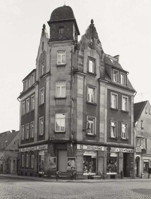 Wohn- und Geschäftshaus
