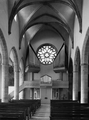 Landau in der Pfalz. Ehemaliges Augustinerkloster. Klosterkirche (1405-1413). Inneres zur Orgel
