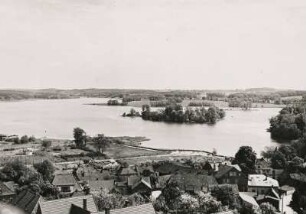 Schleswig-Holstein. Blick von Eutin zum Großen Eutiner See mit der Fasanen-Insel