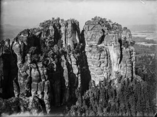 Elbsandsteingebirge : Felsformationen im Elbsandsteingebirge