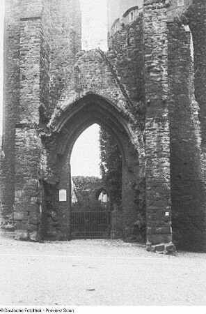Bautzen. Ruine der Mönchskirche (1240/1243, nach 1401 Wiederaufbau nach Brand, 1598 erneuter Brand). Portal