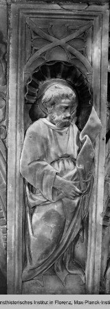Fassade der Johanneskapelle : Rahmenornamentik mit Propheten, Heiligen und Putten