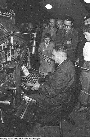 Dresden, 4. Pressefest der Sächsischen Zeitung (SZ),Ausstellung von Werken von Lea und Hans Grundig im Pressefestzelt, 17./18.August 1957