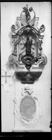 Mainau Schlosskirche Wappen eines Komturs, darüber Madonna im Strahlenkranz (um 1751)