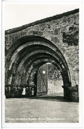 Altzella. Kloster, Romanisches Klostertor