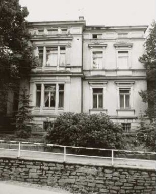 Markneukirchen, Villa : Markneukirchen (Vogtlandkreis), Villa (um 1890), Schulstraße 12, Straßenfront