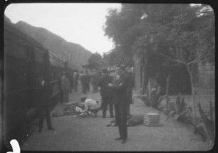 Personen am Bahnhof (Lateinamerika-Aufenthalte 1928/1942 – 1. Chile 1928)