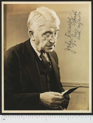 Porträtaufnahme John Dewey