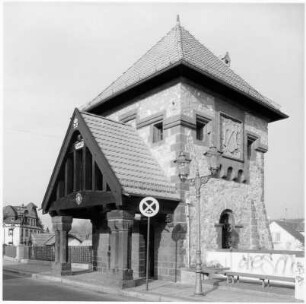 Brücke mit Turm und zwei Brückenhäuschen; Bad Homburg, Altgasse, Schlossplatz, Ritter-von-Marx-Brücke, Mußbachstraße, Hinter den Rahmen, Burggasse