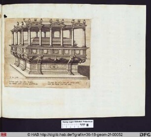 Sarkophag, mit Adlern und Architekturelementen geschmückt.