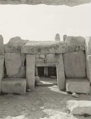 Malta. Mnajdra. Westtempel