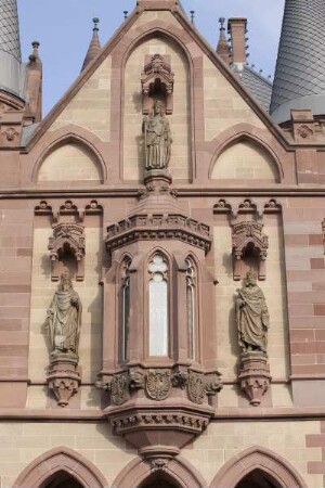 Drei Kaiserfiguren