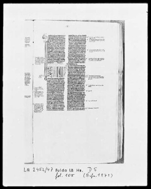 Bernardus Papiensis und andere — Initiale J (ulius), Folio 105 recto
