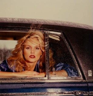 Frau in Rolls-Royce : Aufnahmeserie für den Castrol-Kalender "Girls and Cars" 1980, unpubliziert