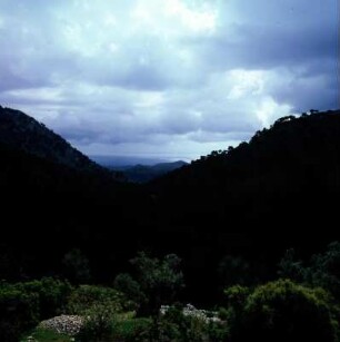 Chios. Provatas-Gebirge. Wetterblick von der Nea Moni zur Ostküste