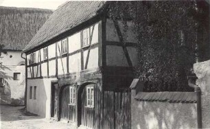 Umgebindehaus in Neschwitz : Chěža ze stołom w Njeswačidle