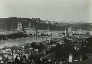 Passau, Stadtansicht : Passau vom Kuhberg aus gesehen