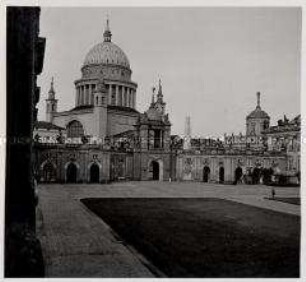 Potsdam, St. Nikolaikirche, Partie am Stadtschloss