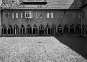 Kreuzgang des ehemaligen Dominikanerklosters — Ostflügel
