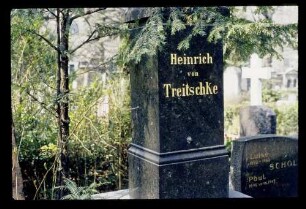 Grab von Treitschke 14.4.76.