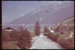 Flusslauf des Ruetz durch Neustift im Stubaital