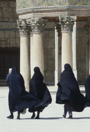 Frauengruppe in der Umayyadenmoschee