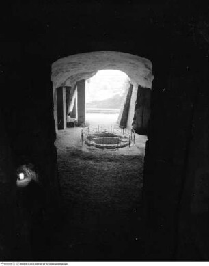 Catacombe di San Gennaro, Vestibolo Inferiore, Battistero di Paolo II