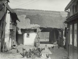 Böhlitz, Gut Tostlöbe : Böhlitz, Gut Tostlöbe. Hofansicht des Torhauses