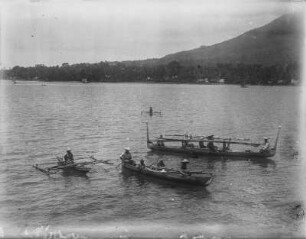 Fischer : Fischerboote auf dem Gewässer