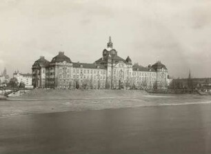 Sächsische Staatskanzlei, ehemaliges Ministerialgebäude
