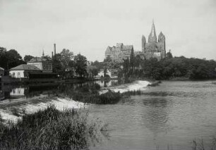 Limburg an der Lahn, Stadtansicht : Limburg an der Lahn. Schloß und Dom. Blick über die Lahn von Nordost
