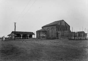Kirche im Bau : Eine im Bau befindliche Kirche in Tanaby.