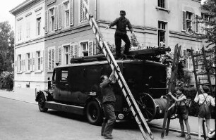 Freiburg: Feuerwehr rückt ab