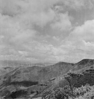 Ostafrikanischer Grabenbruch : Blick auf die Berge am Ostrand des Zentralafrikanischen Grabenbruchs