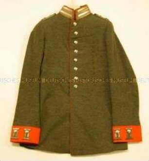 Waffenrock für Oberst, 1. Garde-Regiment zu Fuß, Friedensuniform M 1915, getragen von Prinz August Wilhelm, Preußen