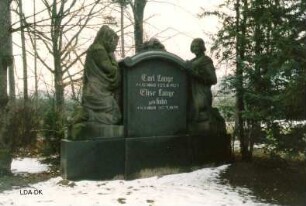 Grabmal Carl und Elise Lange auf dem Städtischen Zentral- friedhof; Berlin, Lichtenberg