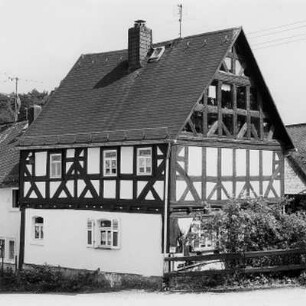 Bischoffen, Sandbergstraße 11