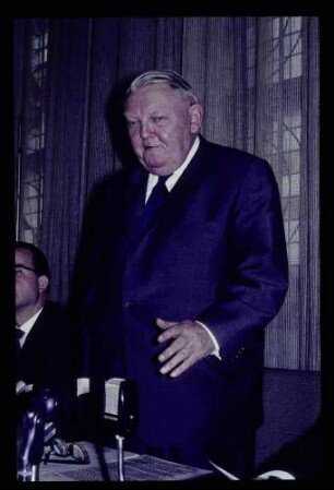 Erhard in Berlin 6.10.64.