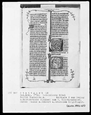 Lateinische Bibel, drei Bände — Initiale P (aulus) mit dem Apostel Paulus, Folio 108recto
