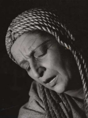 Ida Ehre in "Die Troerinnen"