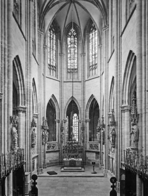Halberstadt, Dom St. Stephanus und St. Sixtus, Chor nach Osten